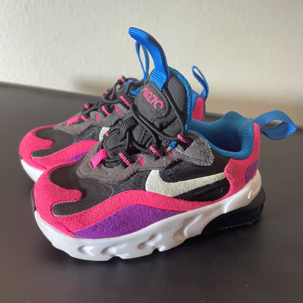 Nike Air Max 270 (Hyper Pink)